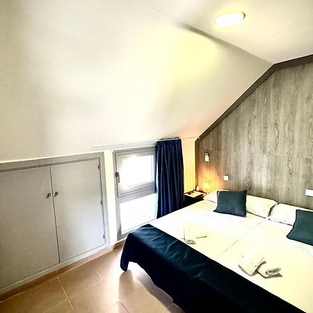 Hostal Myd Pantano Pelayos de la Presa Kültér fotó