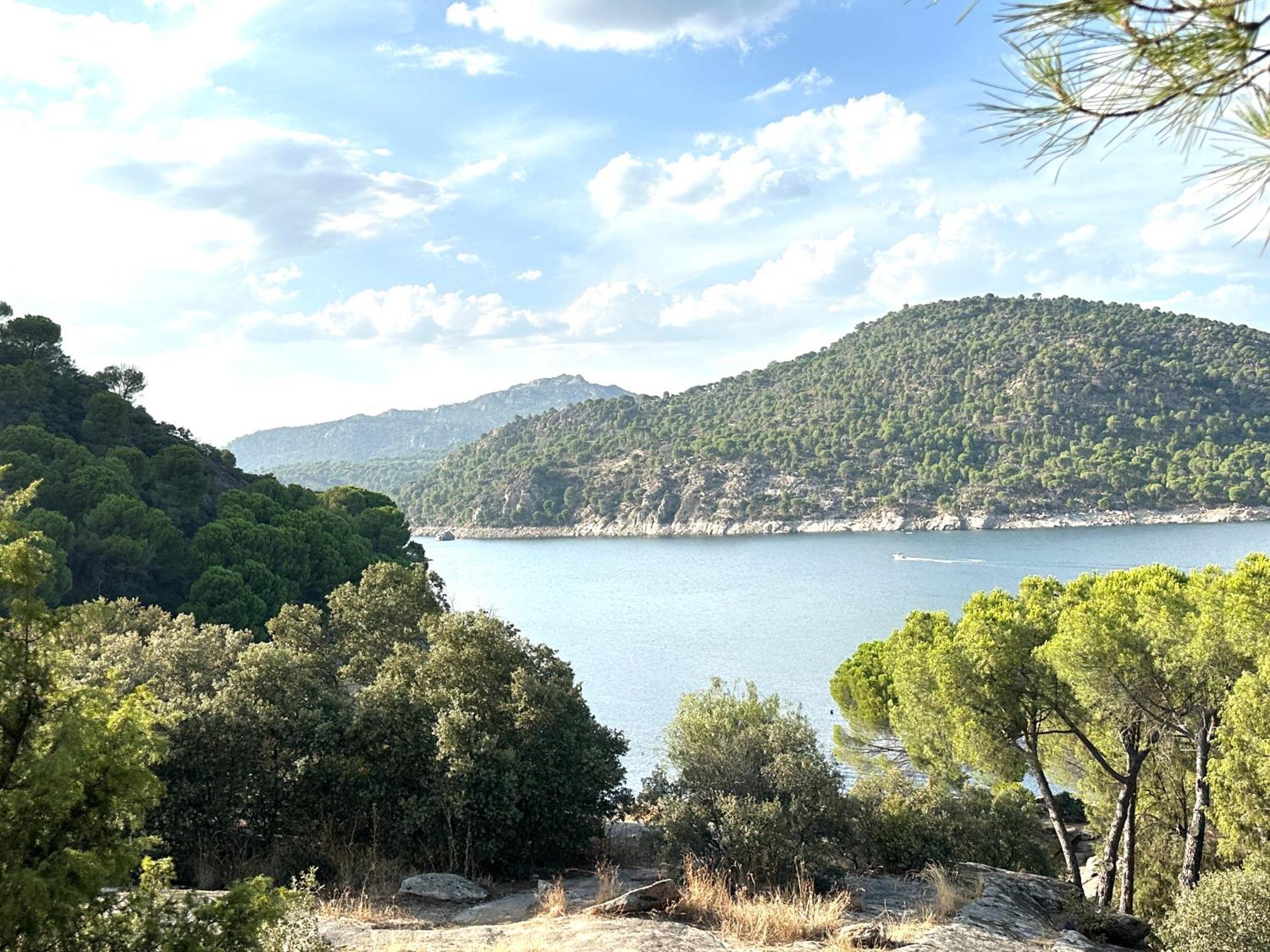 Hostal Myd Pantano Pelayos de la Presa Kültér fotó